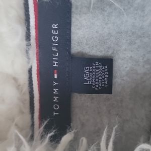 Tommy Hilfiger fuzzy Grey open in tbe front sweater